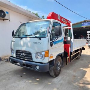XE TẢI HYUNDAI NEW MIGHTY W11S E5 GẮN CẨU UNIC 3 TẤN 5 ĐOẠN URV375