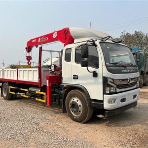 XE TẢI DONGFENG D8 GẮN CẨU UNIC 5 TẤN 5 ĐOẠN URV555